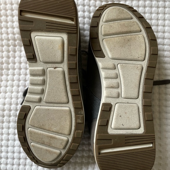 GOODFELLOW & CO. Gray and brown sneakers. Men’s Size 9. - Picture 4 of 5